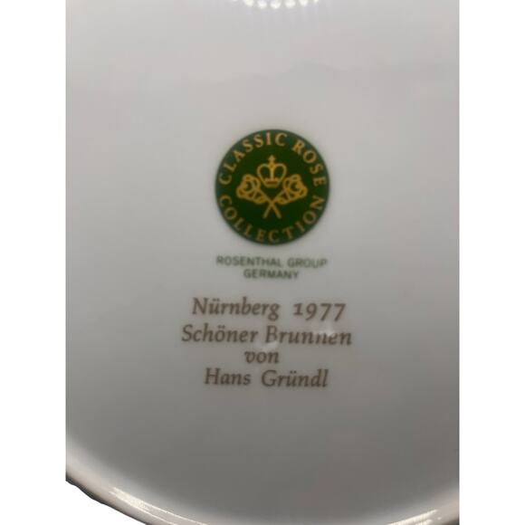 Rosenthal Germany Classic Rose Collection Set of 2 Nurnberg 1976 and 1977 Plates - Picture 8 of 10